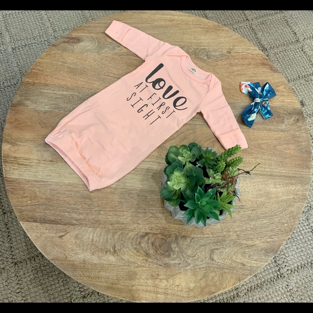 🌻PRICE DROP!🌻 Love at Firs Sight! 💕💕💕